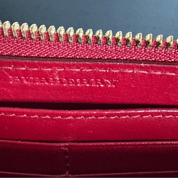 EUC Authentic Burberry zip around wallet.Red - Picture 5 of 11